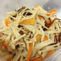 ぼのん's cooksnap of when they made レンジで簡単！人参＆えのきの塩昆布和え.