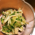＊うみ's cooksnap of when they made 柚子胡椒香るキュウリとえのきの和え物.