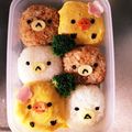 みーしゃん＊＊'s cooksnap of when they made 簡単★キイロイトリおにぎり（キャラ弁）.