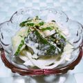 kemeta's cooksnap of when they made 新玉葱とワカメときゅうりのゴマ味サラダ！.