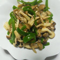 pucyipan's cooksnap of when they made 簡単！しめじとピーマンのおかか炒め.