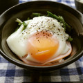 さとこぱんたーに's cooksnap of when they made 簡単朝食★ほうれん草目玉焼き丼.