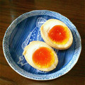 ぴたごらすいっちー's cooksnap of when they made つるんとむけた「半熟煮玉子」.