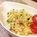 にもこ０６１８'s cooksnap of when they made 息子も絶賛♪春菊たっぷりガリバタ炒飯♡.