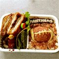 kjkjkjr's cooksnap of when they made 簡単キャラ弁☆アメフト（ラグビー)ボール.
