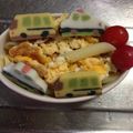 ななかずだい's cooksnap of when they made 簡単トミカかまぼこのせ卵マカロニサラダ.