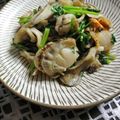 qyulove's cooksnap of when they made ✿タコと舞茸のパクチー炒め✿.