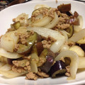 cokoe's cooksnap of when they made 簡単！お弁当に茄子と玉ねぎのそぼろ炒め☆.