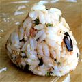 choccosan's cooksnap of when they made おにぎりの具運動会行楽遠足弁当鮭フレ昆布.
