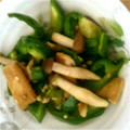 SILK0205's cooksnap of when they made ピーマンとしめじのナンプラー炒め.