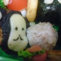 kajipi's cooksnap of when they made キャラ弁おかず　おさるさんハンバーグ.