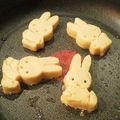 ryujis's cooksnap of when they made 甘辛❤薩摩芋もち.