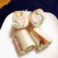 komutatata's cooksnap of when they made ♡が可愛いお魚ソーセージのくるくるサンド.