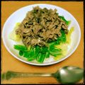 ＼ゆりたろう／'s cooksnap of when they made びっくり！！温玉豚サラダ丼.