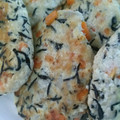 miyarossi's cooksnap of when they made れんこんとヒジキの和風ハンバーグ.