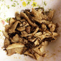 しろどんちゃん's cooksnap of when they made レンジと塩昆布で♪エリンギのごま和え.
