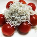 なってぃー's cooksnap of when they made 冷え冷えトマトonシャリっとしらす.