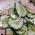 にゃん３９'s cooksnap of when they made きゅうりと玉ねぎとハムのマリネ.