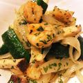 いなみ★'s cooksnap of when they made エビとズッキーニのオリーブオイル炒め.