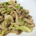 ワルヂエ's cooksnap of when they made 新キャベツとしめじの味噌マヨネーズ炒め.