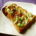 ｍａｒしゃん's cooksnap of when they made そら豆×桜えび×塩昆布のトースト.