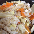 HlROM's cooksnap of when they made ♪炊飯器まかせのおこげができる筍ごはん♪.