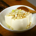 ♡shinobu♡'s cooksnap of when they made 揚げ玉と豆腐のめんつゆ和え.