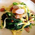 yumiぴょん's cooksnap of when they made ソーセージとほうれん草のスープパスタ.