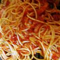 meatdumpli's cooksnap of when they made トマトとニンニクのスパゲティ.