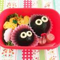 しずくママ621's cooksnap of when they made まっくろくろすけのキャラ弁.