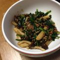 kirka's cooksnap of when they made お弁当に☆スピードニラとしめじの甘辛炒め.