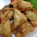 sun1's cooksnap of when they made カレーにもう一品！餃子の皮deサモサ.