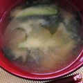 うさこママ★'s cooksnap of when they made 香りが良い絹さやのお味噌汁♪.