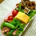 パフェ☆'s cooksnap of when they made ﾍﾞｰｺﾝとｽﾅｯﾌﾟｴﾝﾄﾞｳ塩麹炒め.