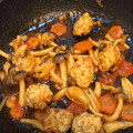echika:）'s cooksnap of when they made ◎鶏だんごとれんこんの甘酢炒め.