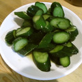3姉妹ちゃんママ's cooksnap of when they made 昆布だしの素で旨ウマ♬キュウリの浅漬け.