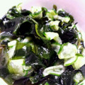 りょーーーちん's cooksnap of when they made 胡瓜とわかめの酢の物.