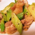 makotete's cooksnap of when they made シンプル！鶏とセロリの炒め物.