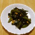 せつみか's cooksnap of when they made スナップエンドウとわかめのニンニク塩炒め.