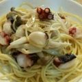 みっくママ's cooksnap of when they made タコとしめじのガーリックパスタ.