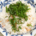 はらぺこ青虫's cooksnap of when they made 鮭と大葉とレモンのさっぱりちらし寿司.