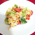 たまさぶろうの部屋's cooksnap of when they made ふわとろ！アボガドとトマトの半熟オムレツ.