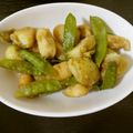 ととろ26's cooksnap of when they made 新じゃがと鶏とエンドウの甘辛バター炒め.
