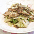 ともりん0203's cooksnap of when they made 舞茸とレタスのオイスターソース炒め.