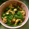 みぃ。♪'s cooksnap of when they made 簡単♪絹さやの卵とじ.