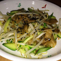 ★ぁねえ★'s cooksnap of when they made モヤシとキュウリとザーサイの炒めもの.