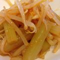 Ipong's cooksnap of when they made フキのキムチ漬け.
