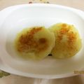 YOSHIMAYUv's cooksnap of when they made 手づかみ離乳食！　ポテトチーズおやき.