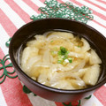 赤い電話's cooksnap of when they made 新タマネギと薄揚げのお味噌汁.