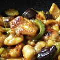 pupunyan's cooksnap of when they made 鶏肉とナスとゴーヤの味噌炒め煮.